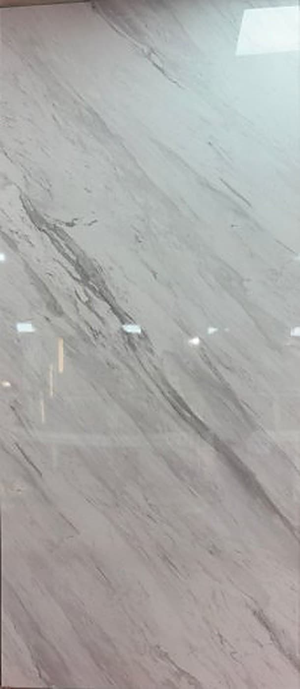 Placa gris sutil